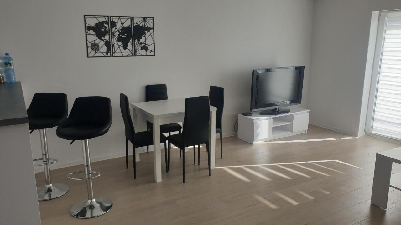 Apartament W Centrum Kielc Z Prywatnym Parkingiem Kielce Exteriér fotografie