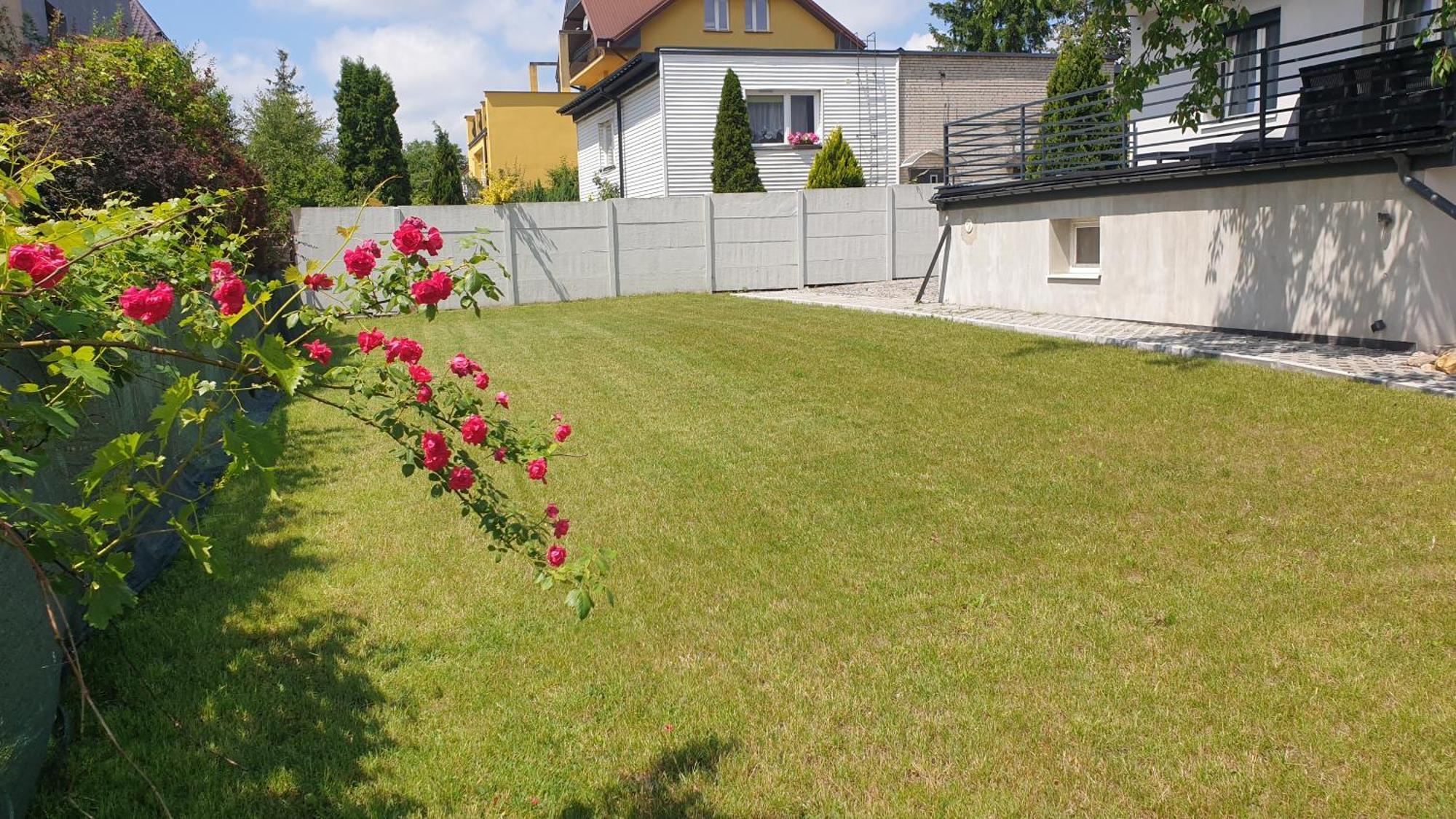 Apartament W Centrum Kielc Z Prywatnym Parkingiem Kielce Exteriér fotografie